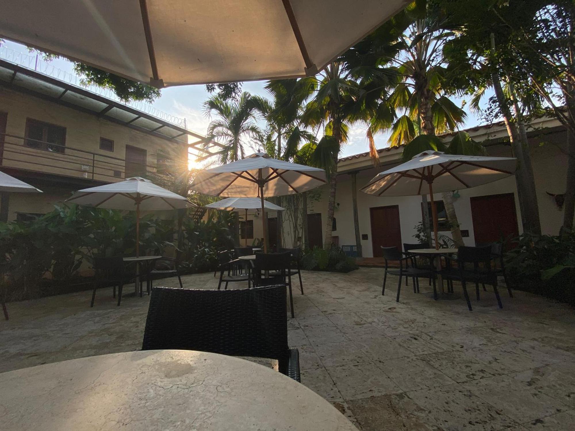 Hotel San German Girardot Exteriör bild