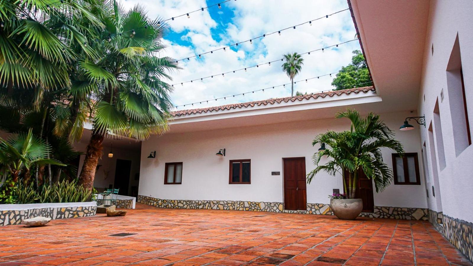 Hotel San German Girardot Exteriör bild